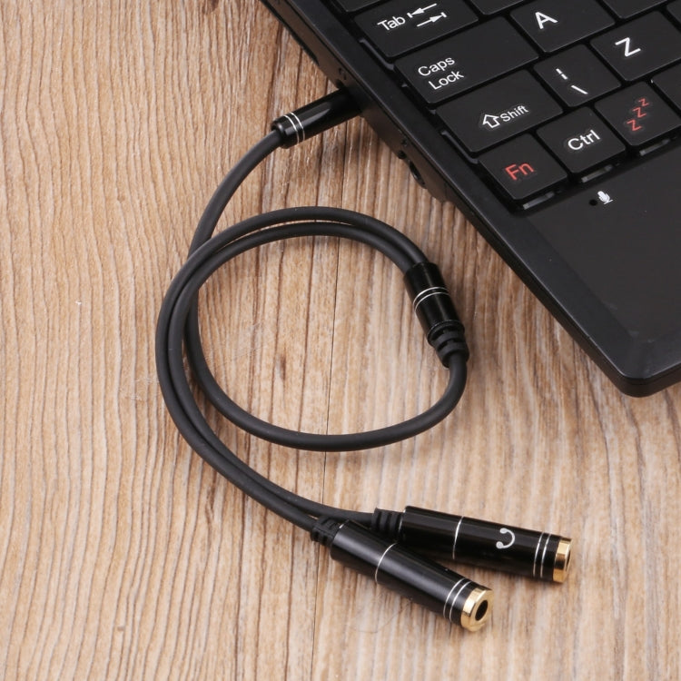 2 x 3,5 mm ligzdas uz 3,5 mm ligzdu adaptera kabelis