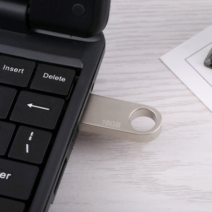 Металлический флеш-диск USB 2.0 на 16 ГБ