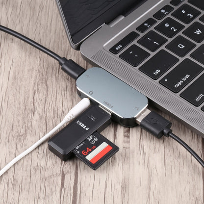 4-в-1 USB-C/Type-C (штекер) на USB-C/Type-C + 3,5 мм AUX + USB 3.0 + USB (гнездо)