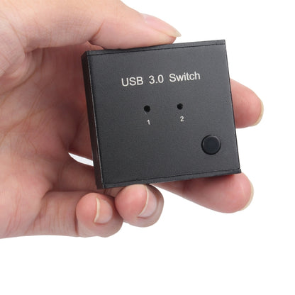 Коммутатор USB 3.0 AM-U301 с 2 входами и 1 выходом