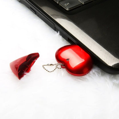 USB-флеш-накопитель в форме сердца на 16 ГБ