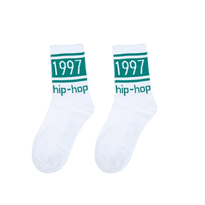 3 Pairs Street Beat Retro Hip Hop Simple Tube Socks Sports Skateboard Socks