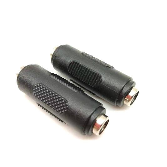 20 gab. 5,5 x 2,1 mm spraudņa taisna sieviete uz sieviešu līdzstrāvas adapteri